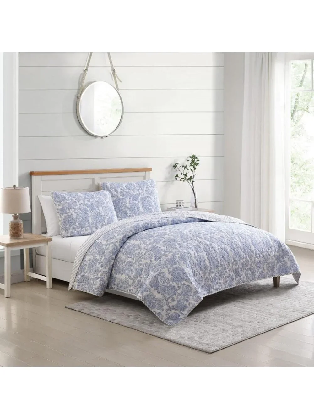 Reversible Cotton Queen Quilt Set - Cottage Inspired Bedding, Paisley Blue